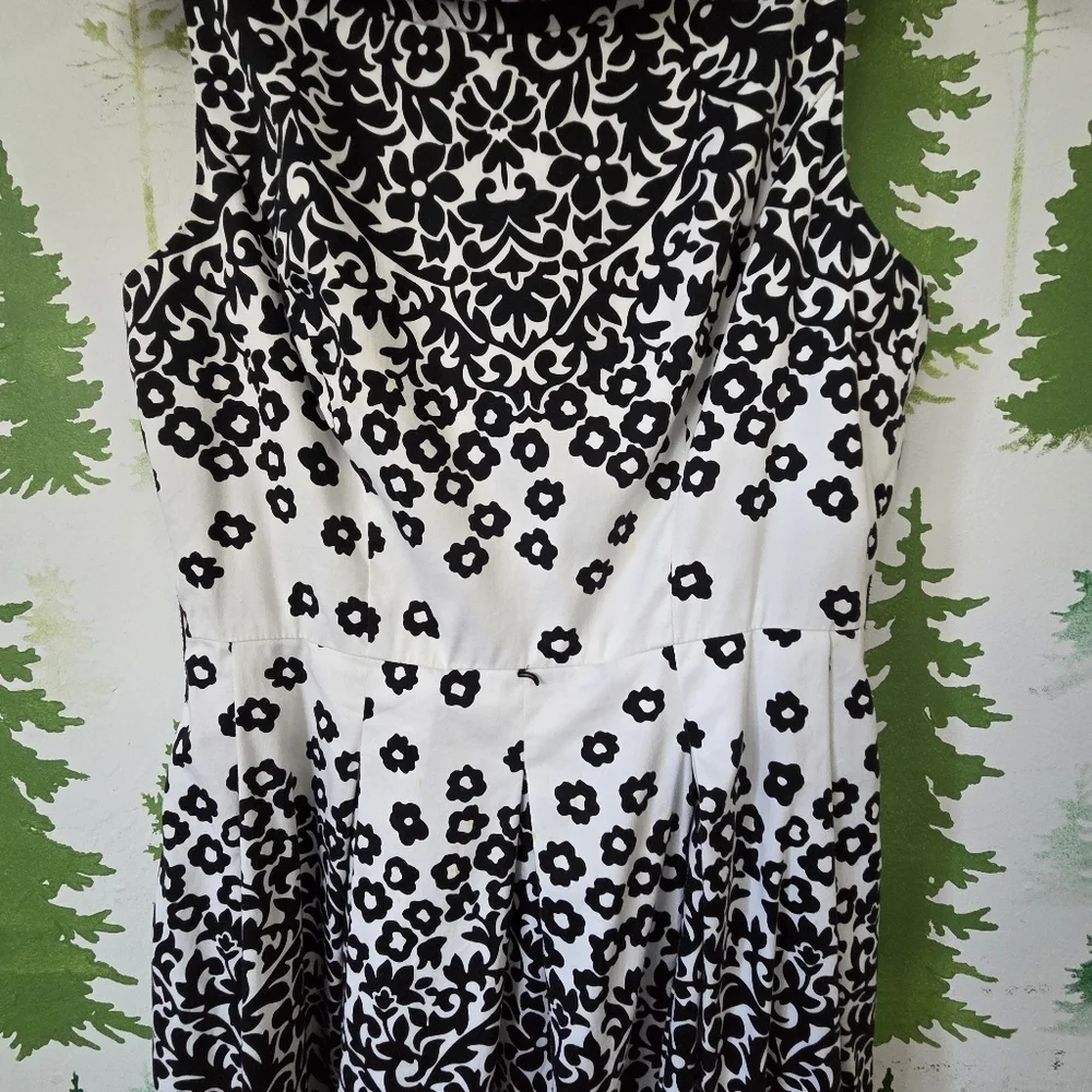 Donna Morgan Black and White Floral Dress - Picture 3 of 12